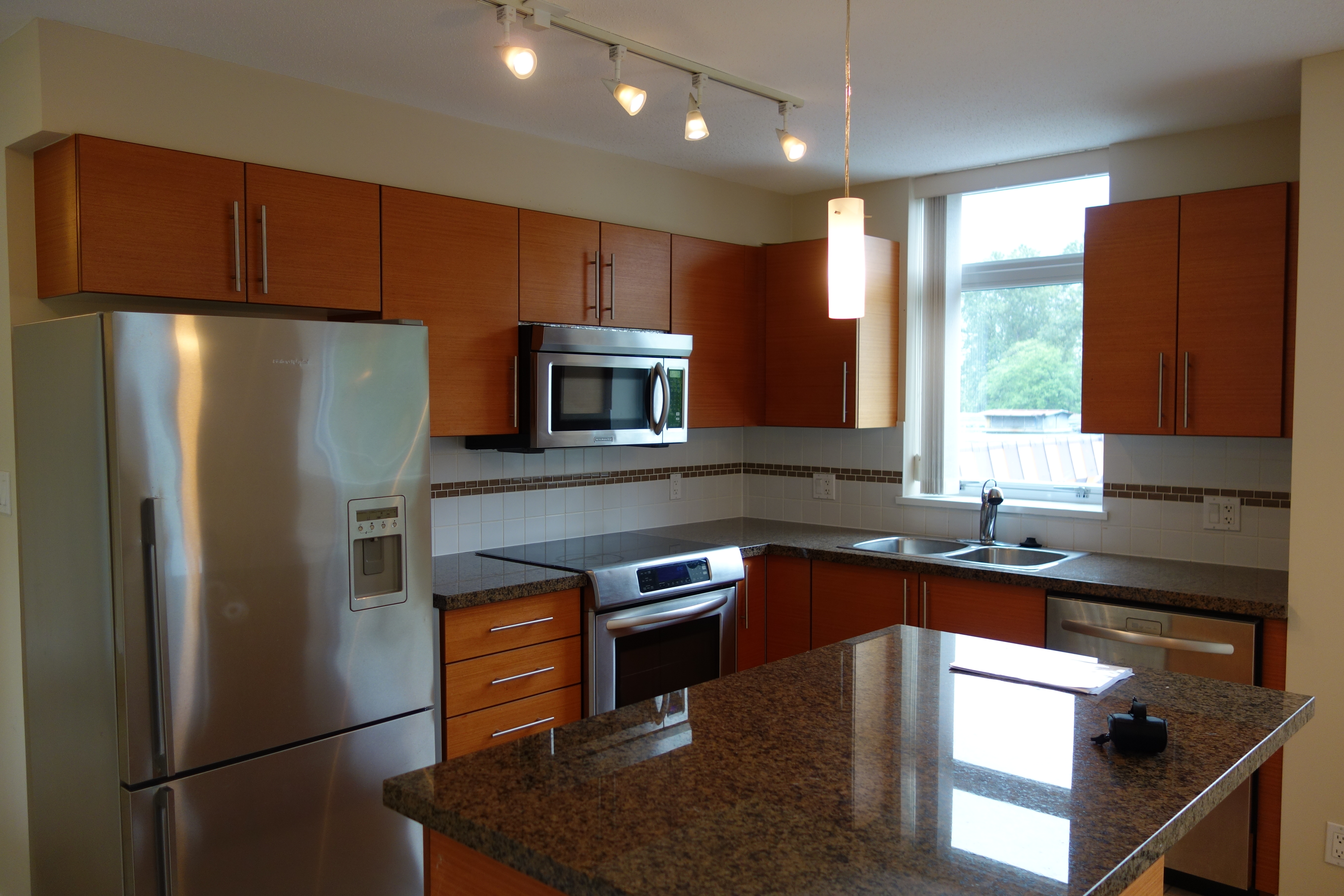 kitchen before home renovation brentwood - home renovations vancouver - flipside homes