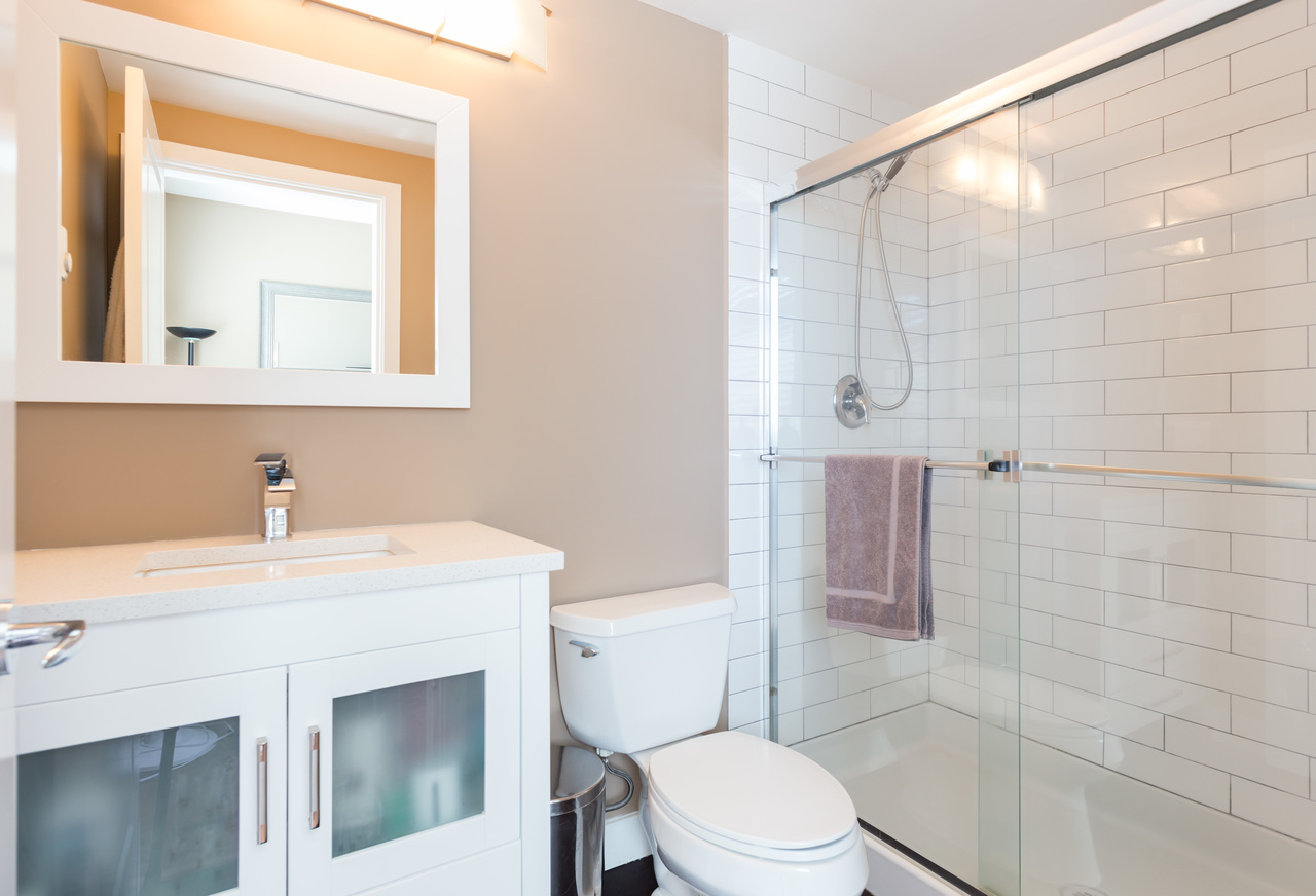 bathroom after home renovation brentwood - get a quote - home renovations vancouver - flipside homes