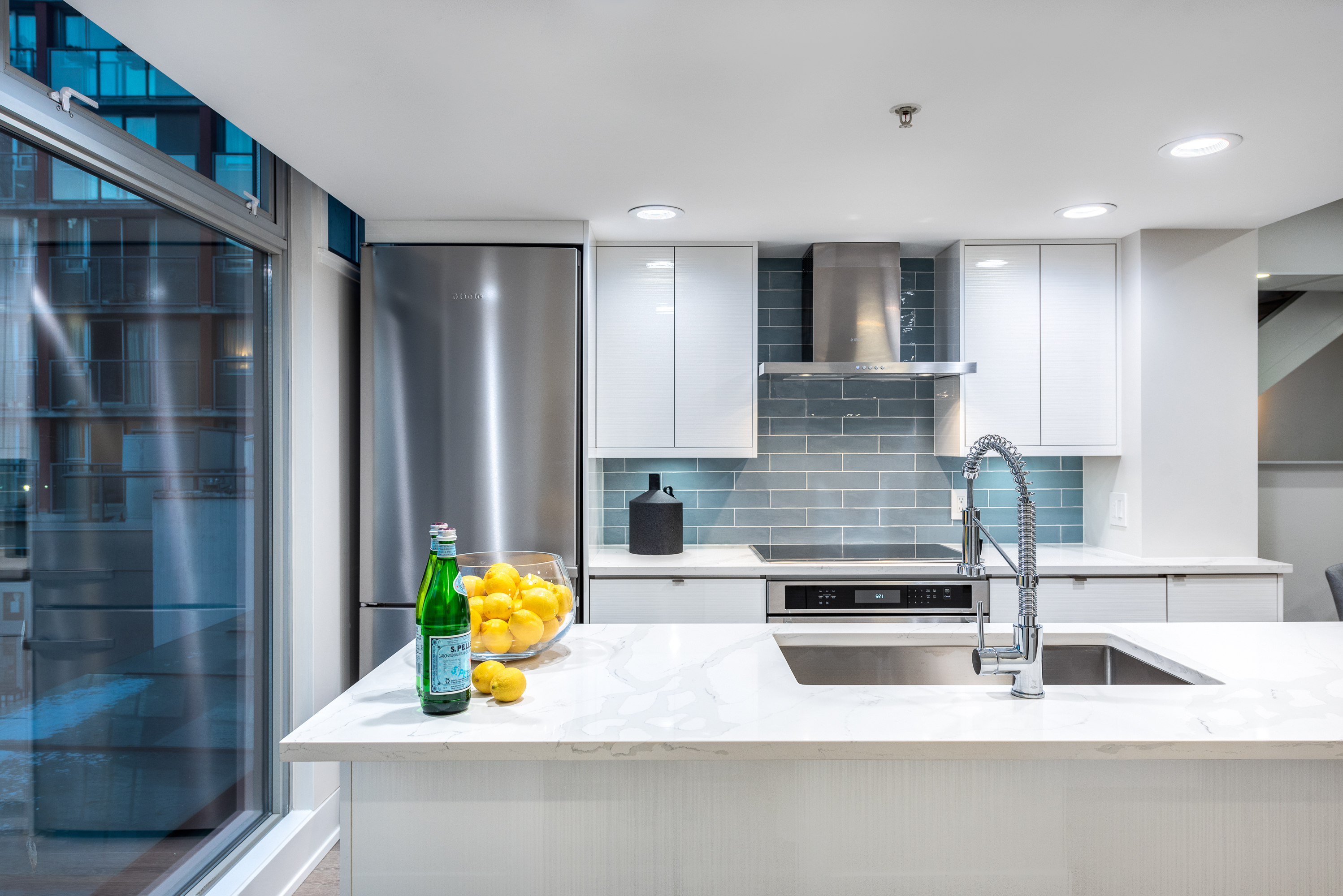 kitchen - downtown vancouver home renovation - home renovations vancouver - flipside homes