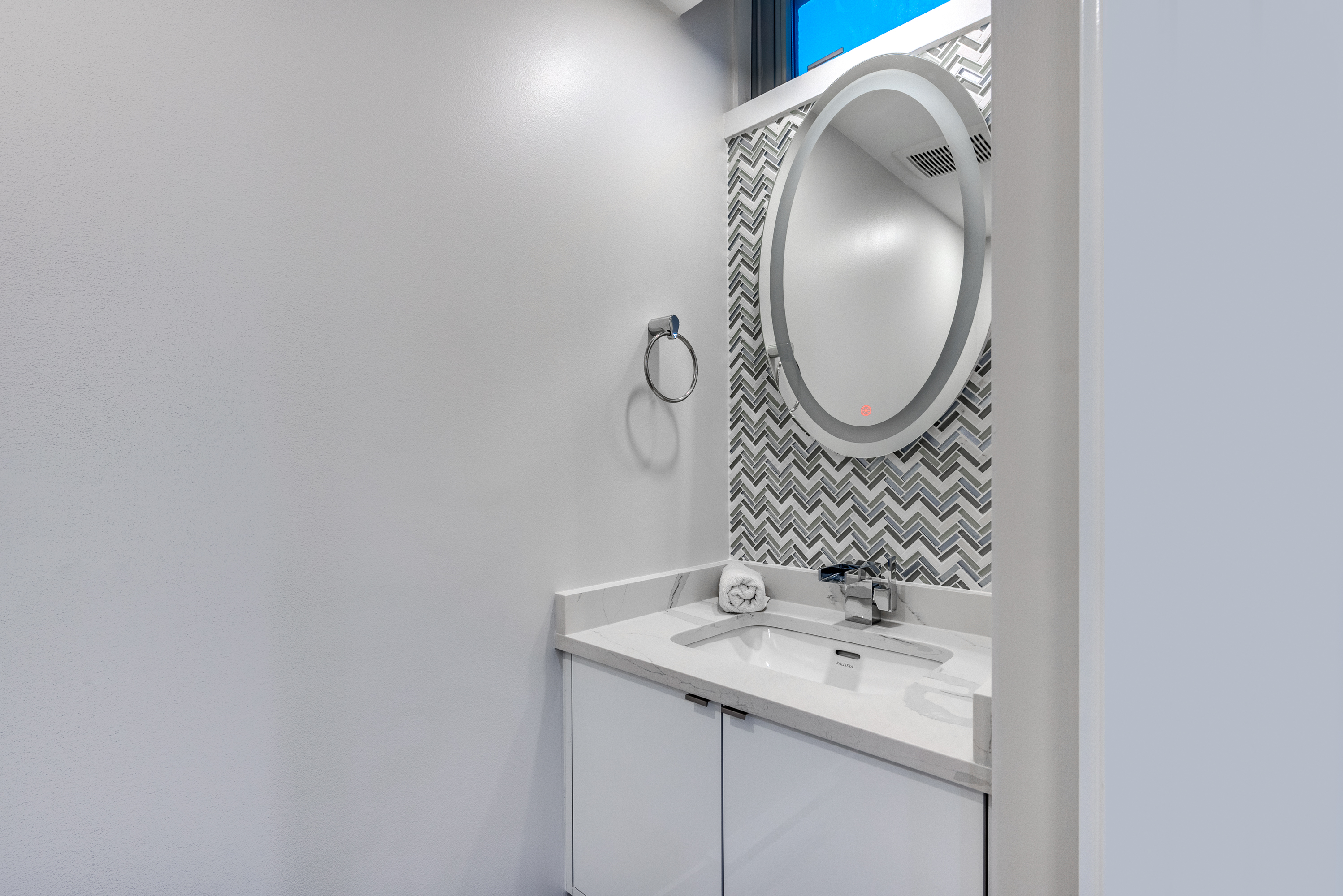 powder room - downtown vancouver home renovation - home renovations vancouver - flipside homes